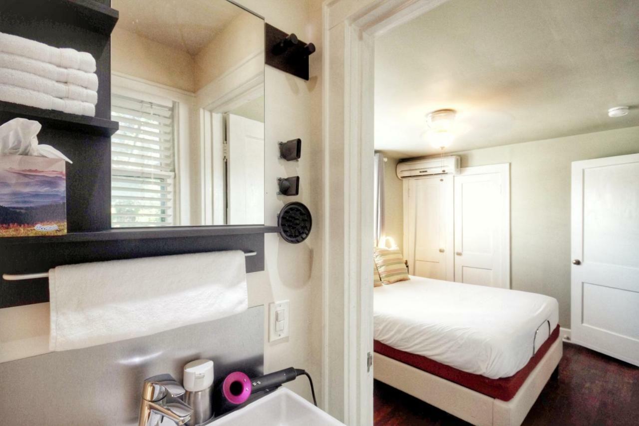 Ut Moody Center Downtown Eco Pecan Tree House Free Wifi Parking Quiet Office 오스틴 외부 사진